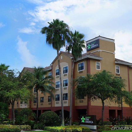 Extended Stay America Premier Suites - Fort Lauderdale - Convention Center - Cruise Port Buitenkant foto