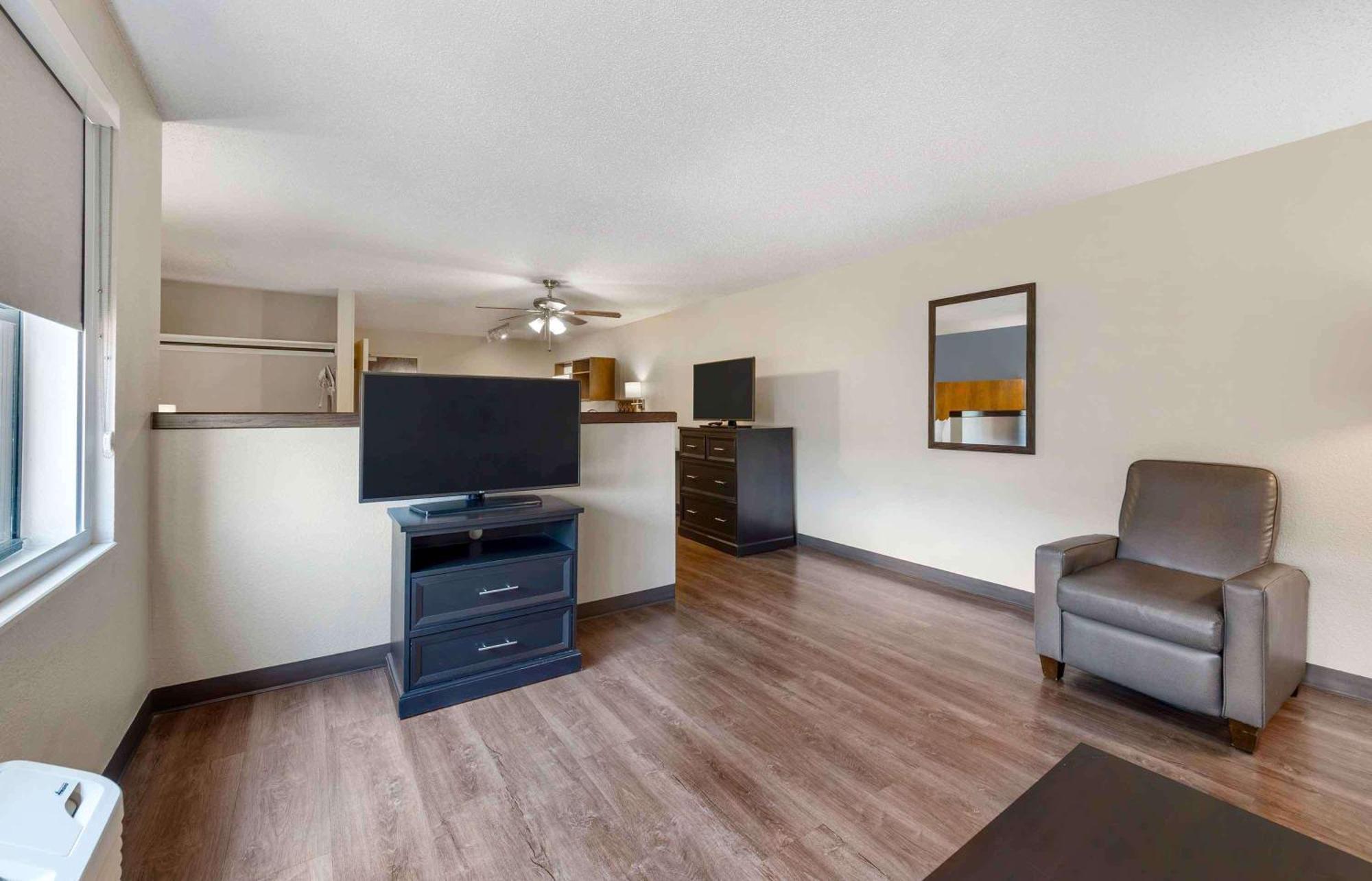 Extended Stay America Premier Suites - Fort Lauderdale - Convention Center - Cruise Port Buitenkant foto